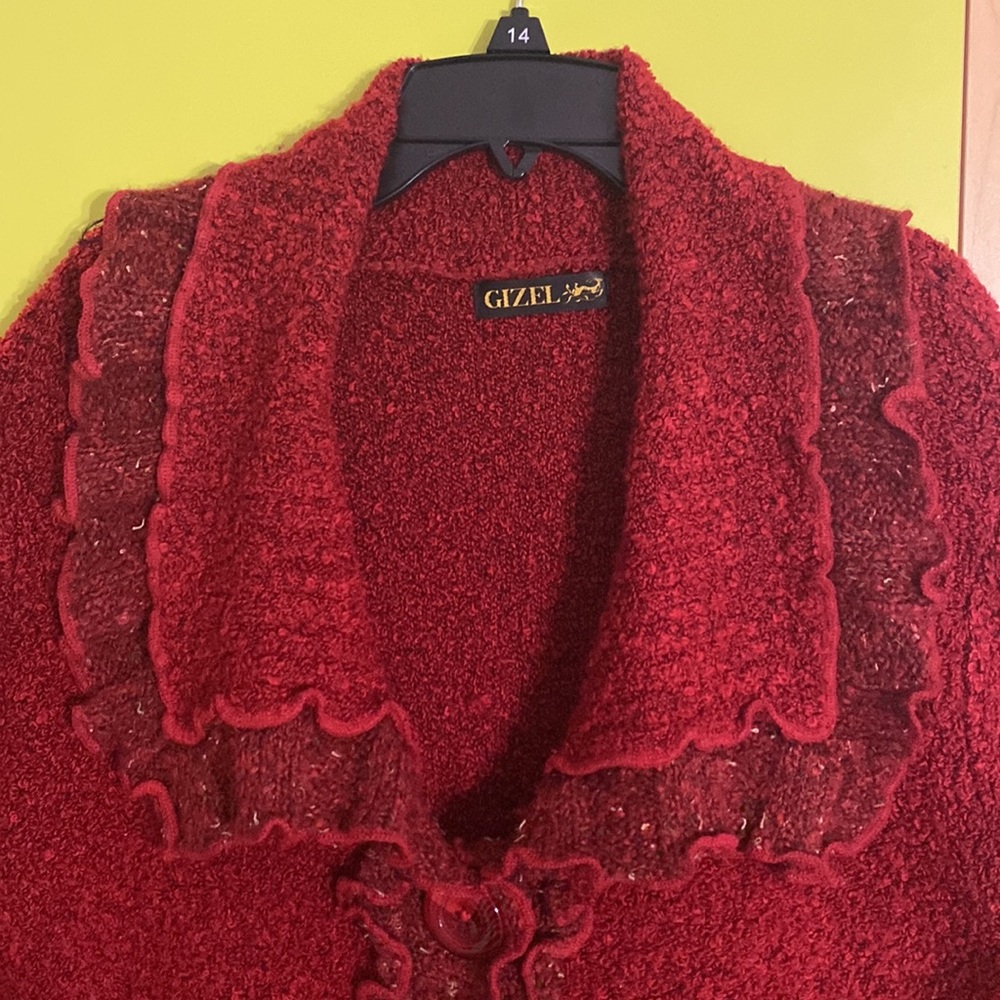 Women’s Ruffled Knitted Cardigan - Picture 6 of 10